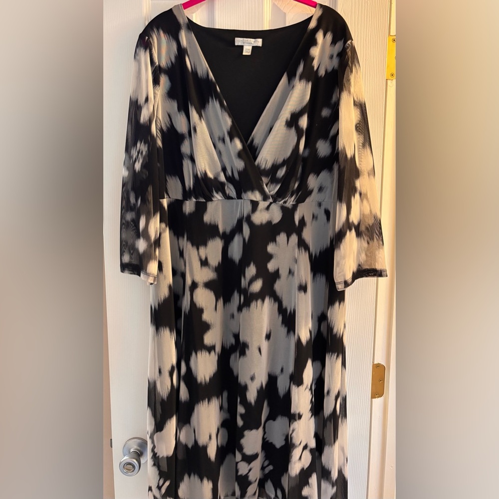 London Times Black and Grey Sheet Long Sleeve Dress